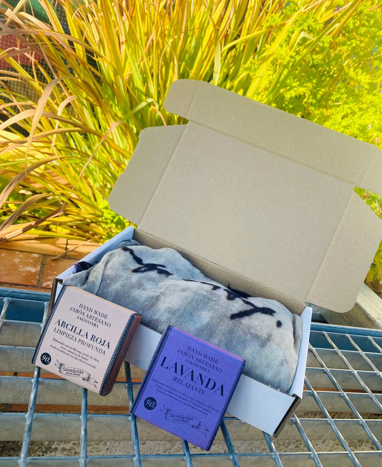 Regalo solidario: Salvia Vera con SomLesDues