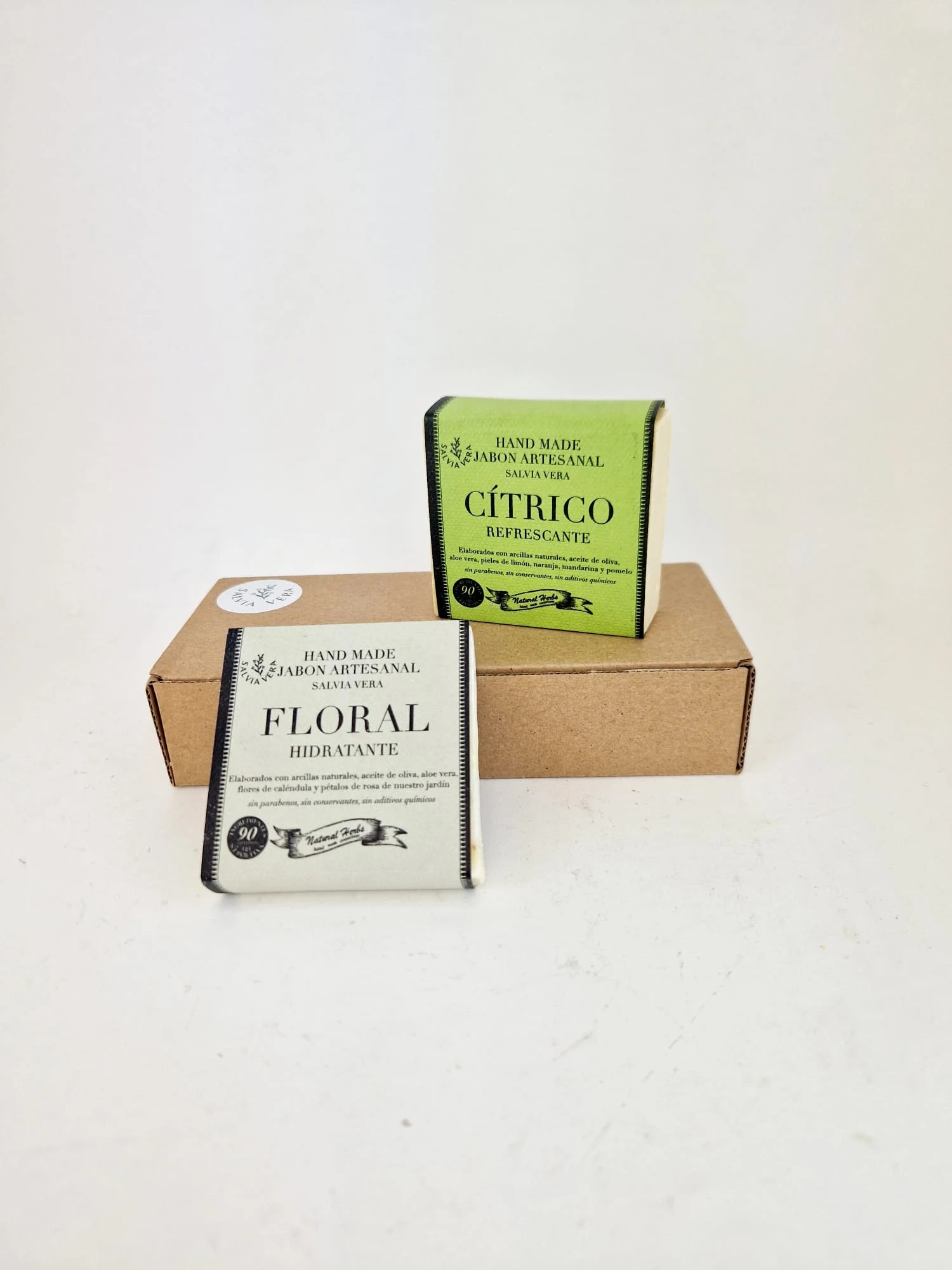 Duo de jabones: jabón cítrico y floral